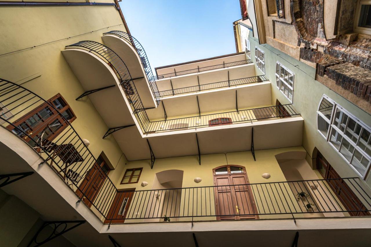 Apartament Charles In Old Town *
